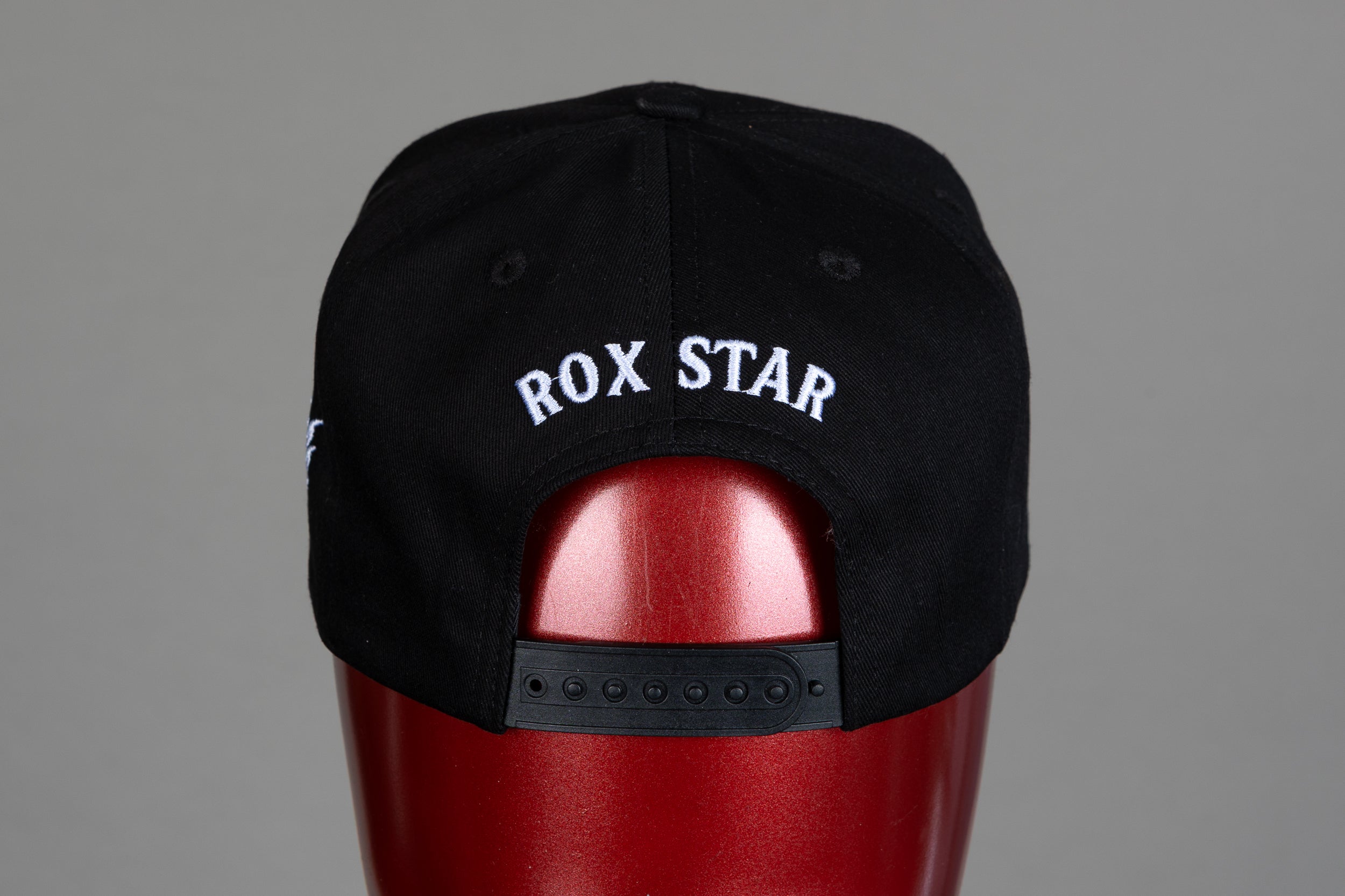ROX STAR GOLF HAT -FLAT BRIM- BLACK